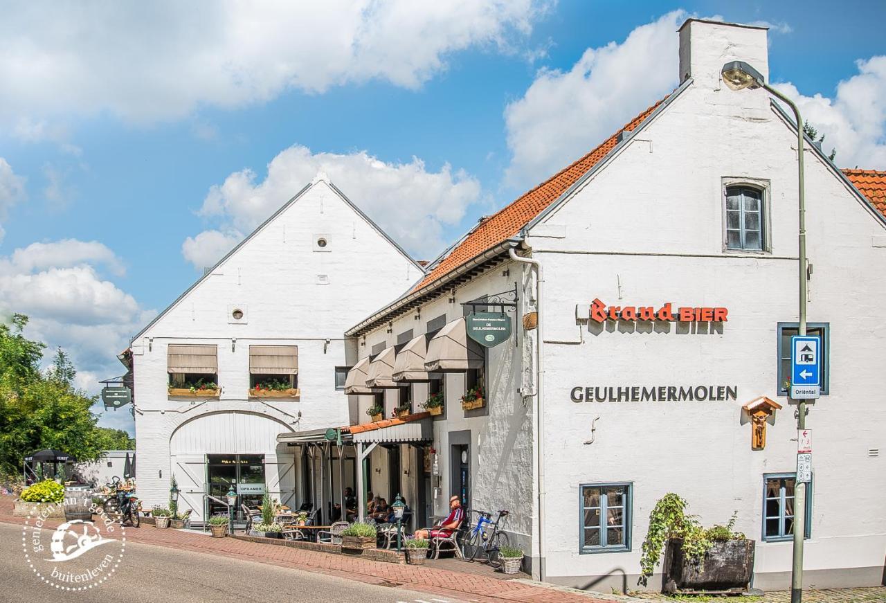 Herberg De Geulhemermolen Berg en Terblijt Eksteriør billede